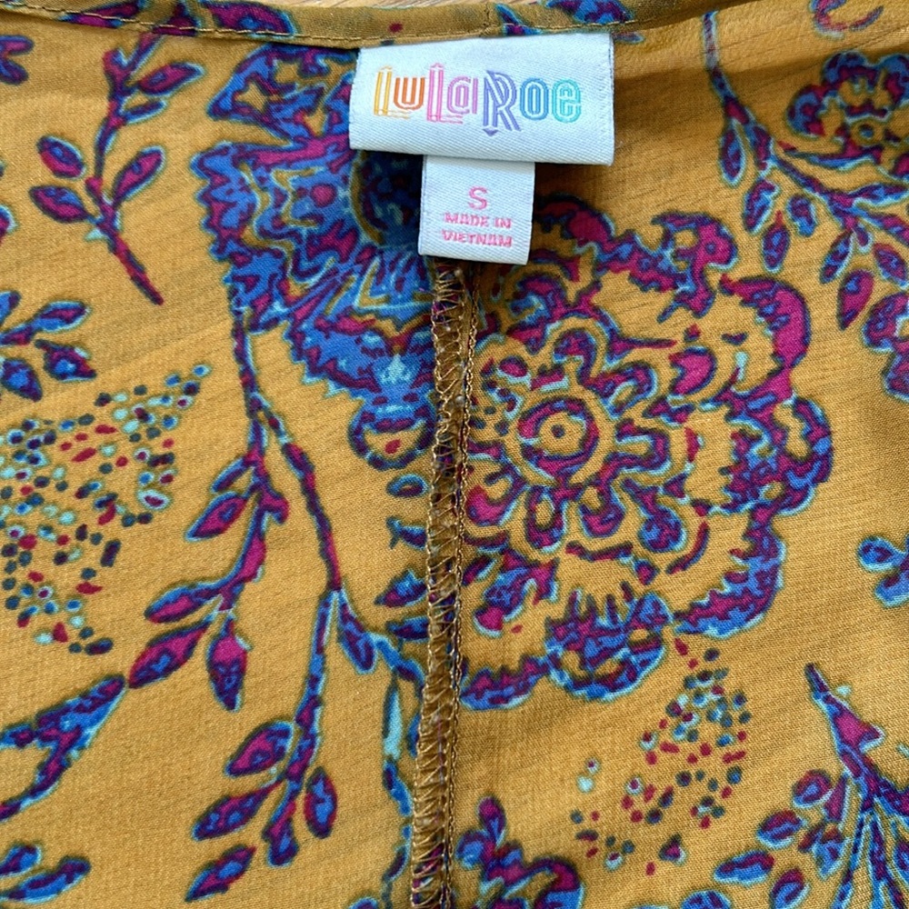 LuLa Roe Sheer Cardigan - Picture 4 of 4